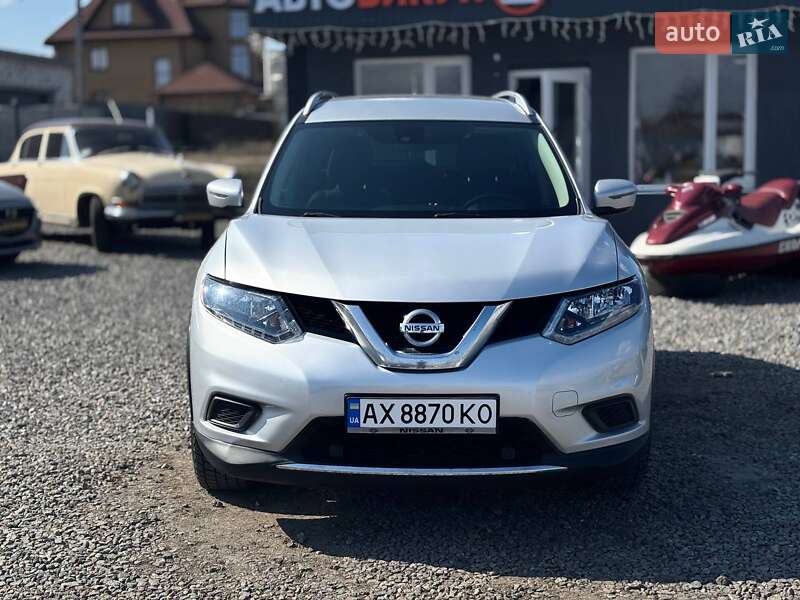 Внедорожник / Кроссовер Nissan Rogue 2016 в 