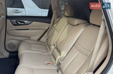 Внедорожник / Кроссовер Nissan Rogue 2015 в 
