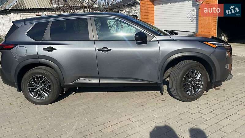 Позашляховик / Кросовер Nissan Rogue 2020 в Броварах