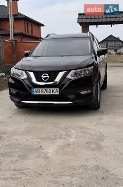 Позашляховик / Кросовер Nissan Rogue 2017 в 
