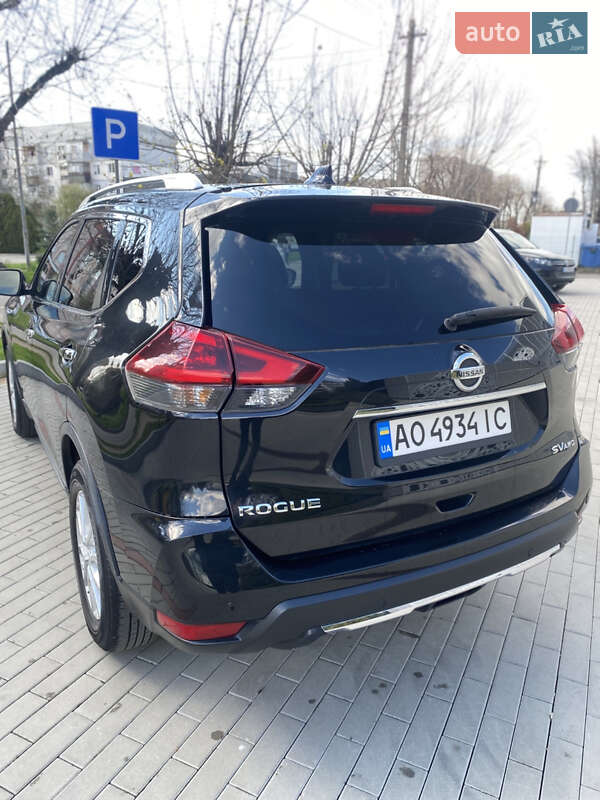 Позашляховик / Кросовер Nissan Rogue 2019 в Ужгороді