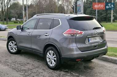 Внедорожник / Кроссовер Nissan Rogue 2015 в 