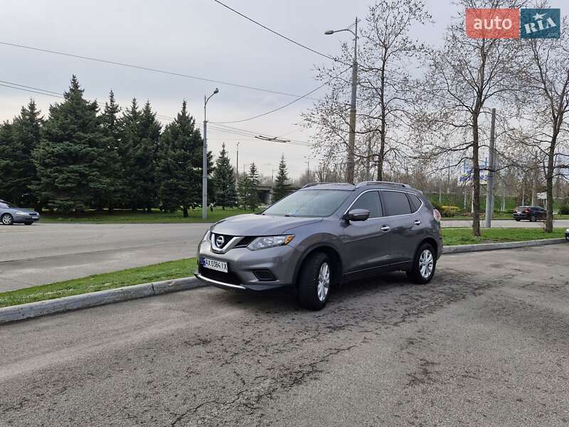 Позашляховик / Кросовер Nissan Rogue 2015 в Харкові