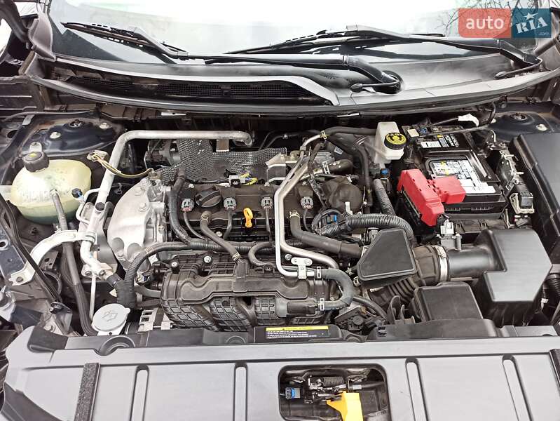 Позашляховик / Кросовер Nissan Rogue 2021 в Черкасах