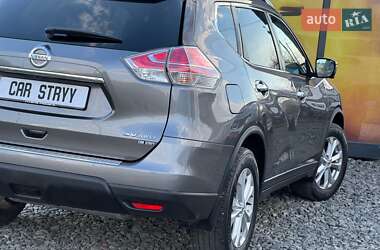 Внедорожник / Кроссовер Nissan Rogue 2016 в 
