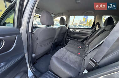 Внедорожник / Кроссовер Nissan Rogue 2016 в 