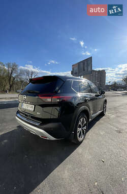 Позашляховик / Кросовер Nissan Rogue 2021 в 