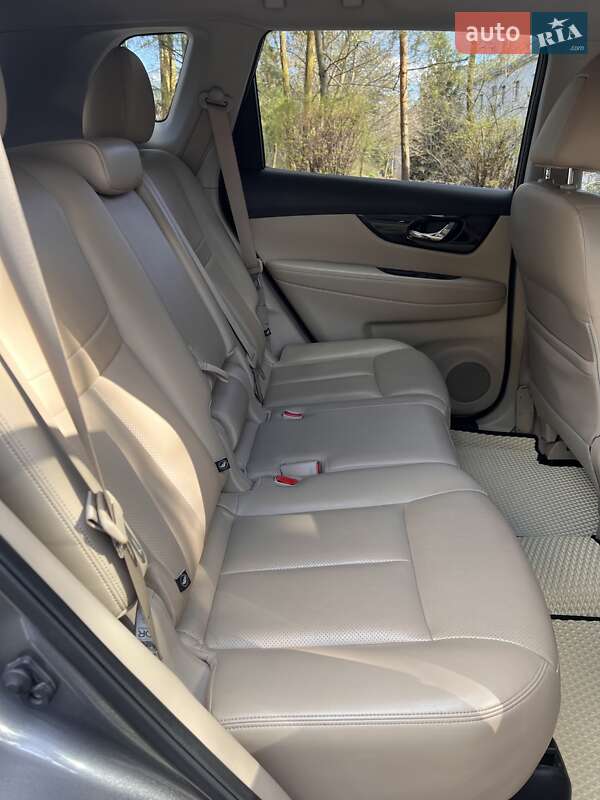 Внедорожник / Кроссовер Nissan Rogue 2017 в Тернополе фото 12 Внедорожник / Кроссовер Nissan Rogue 2017 в Тернополе