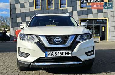 Внедорожник / Кроссовер Nissan Rogue 2017 в 
