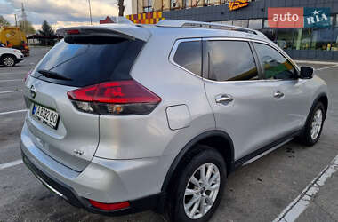 Позашляховик / Кросовер Nissan Rogue 2018 в 
