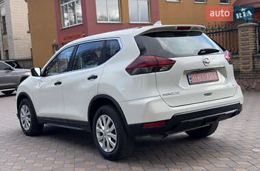 Позашляховик / Кросовер Nissan Rogue 2019 в 