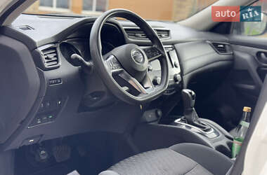 Позашляховик / Кросовер Nissan Rogue 2019 в 