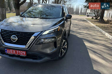 Внедорожник / Кроссовер Nissan Rogue 2021 в 