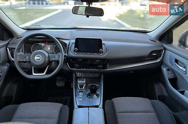 Внедорожник / Кроссовер Nissan Rogue 2021 в 