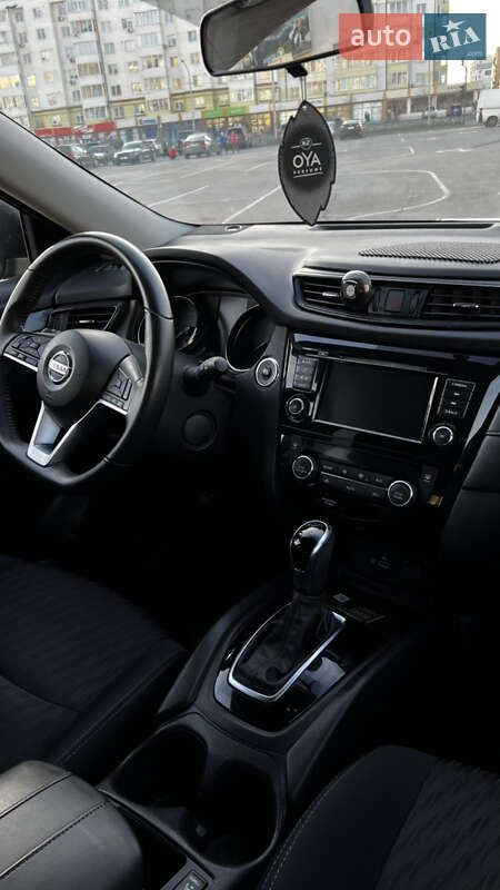 Внедорожник / Кроссовер Nissan Rogue 2018 в Ивано-Франковске