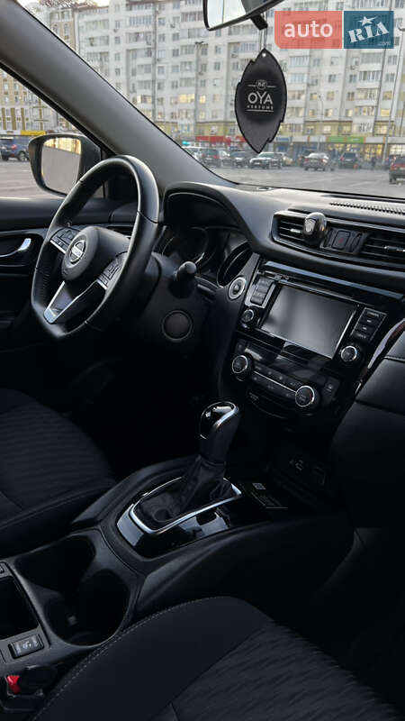 Внедорожник / Кроссовер Nissan Rogue 2018 в Ивано-Франковске