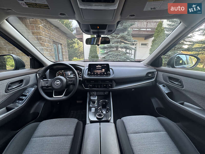 Внедорожник / Кроссовер Nissan Rogue 2021 в Киеве