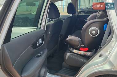 Внедорожник / Кроссовер Nissan Rogue 2019 в 