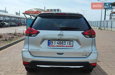 Внедорожник / Кроссовер Nissan Rogue 2019 в 