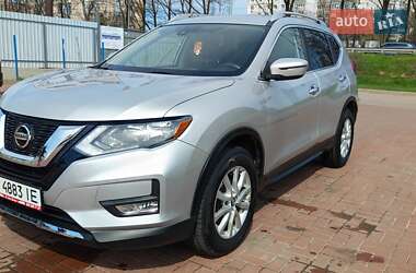 Внедорожник / Кроссовер Nissan Rogue 2019 в 