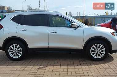 Внедорожник / Кроссовер Nissan Rogue 2019 в 