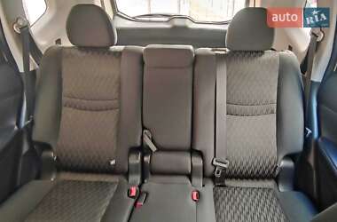 Внедорожник / Кроссовер Nissan Rogue 2017 в Киеве