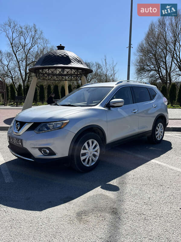Позашляховик / Кросовер Nissan Rogue 2015 в Тернополі