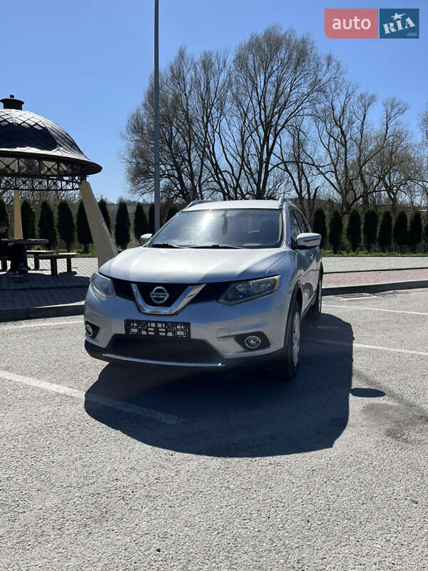 Позашляховик / Кросовер Nissan Rogue 2015 в Тернополі
