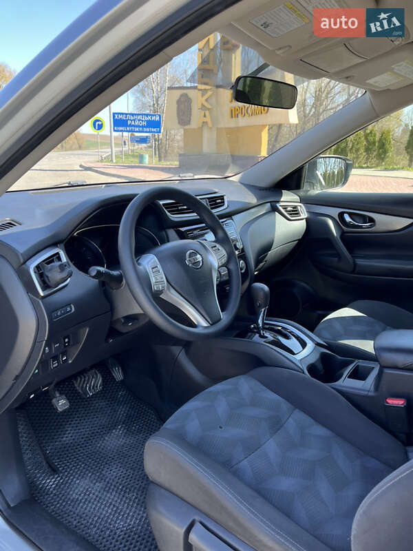 Позашляховик / Кросовер Nissan Rogue 2015 в Тернополі