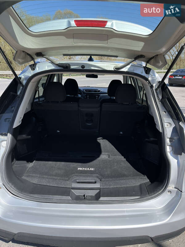 Позашляховик / Кросовер Nissan Rogue 2015 в Тернополі