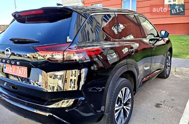 Внедорожник / Кроссовер Nissan Rogue 2022 в 
