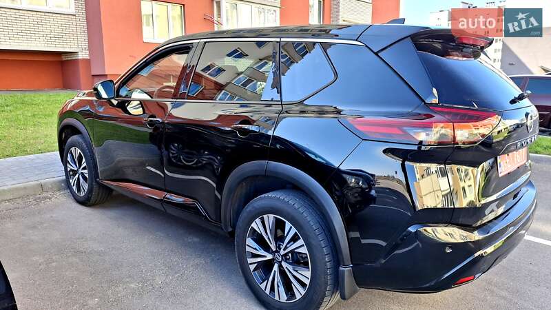 Внедорожник / Кроссовер Nissan Rogue 2022 в 