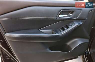 Внедорожник / Кроссовер Nissan Rogue 2022 в 