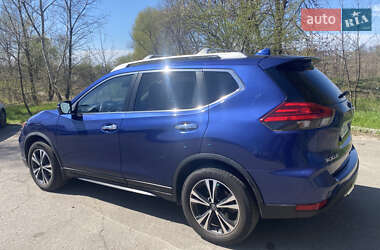 Позашляховик / Кросовер Nissan Rogue 2019 в 