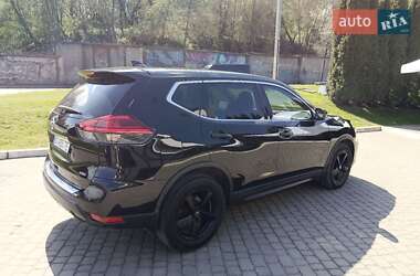 Внедорожник / Кроссовер Nissan Rogue 2017 в 