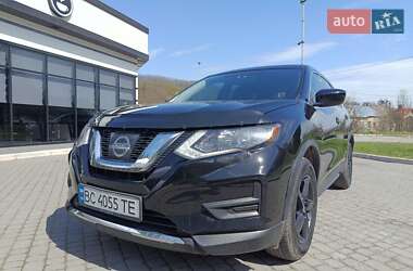 Позашляховик / Кросовер Nissan Rogue 2017 в Львові