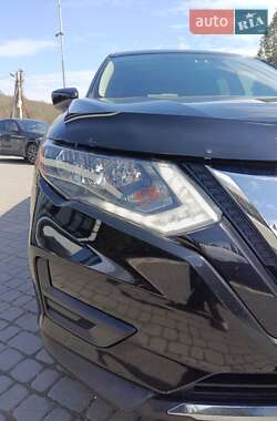 Внедорожник / Кроссовер Nissan Rogue 2017 в 