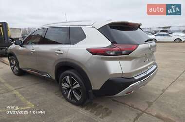 Внедорожник / Кроссовер Nissan Rogue 2023 в 