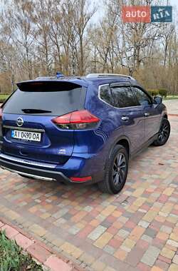 Внедорожник / Кроссовер Nissan Rogue 2018 в 