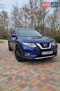 Внедорожник / Кроссовер Nissan Rogue 2018 в 