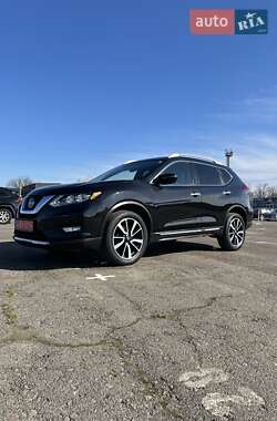 Внедорожник / Кроссовер Nissan Rogue 2020 в 