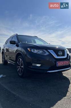 Внедорожник / Кроссовер Nissan Rogue 2020 в 