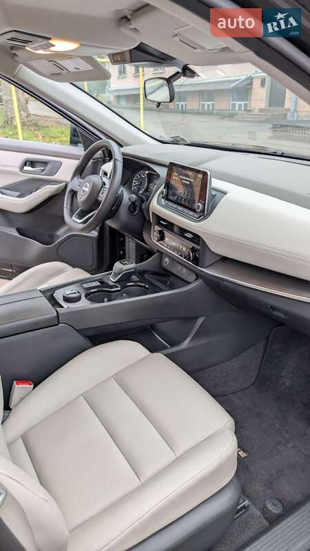 Позашляховик / Кросовер Nissan Rogue 2023 в Одесі