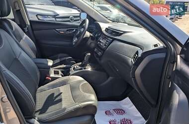 Внедорожник / Кроссовер Nissan Rogue 2017 в 