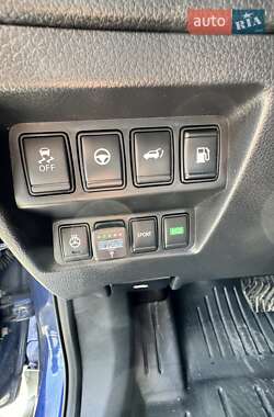 Позашляховик / Кросовер Nissan Rogue 2019 в 
