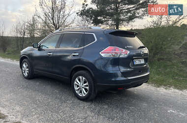 Внедорожник / Кроссовер Nissan Rogue 2016 в 