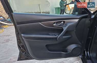 Внедорожник / Кроссовер Nissan Rogue 2014 в 