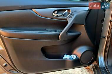 Внедорожник / Кроссовер Nissan Rogue 2015 в 