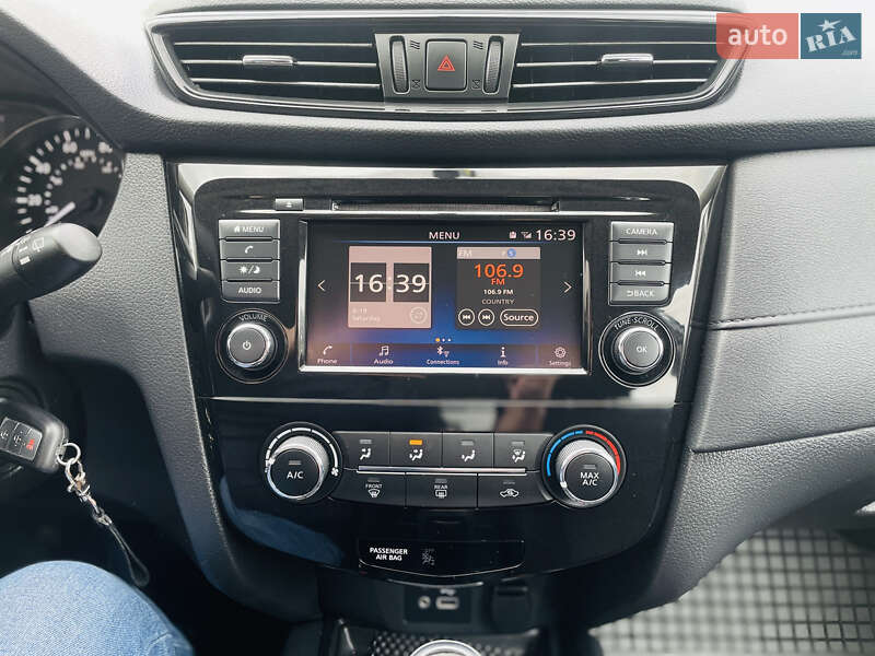 Позашляховик / Кросовер Nissan Rogue 2018 в Луцьку