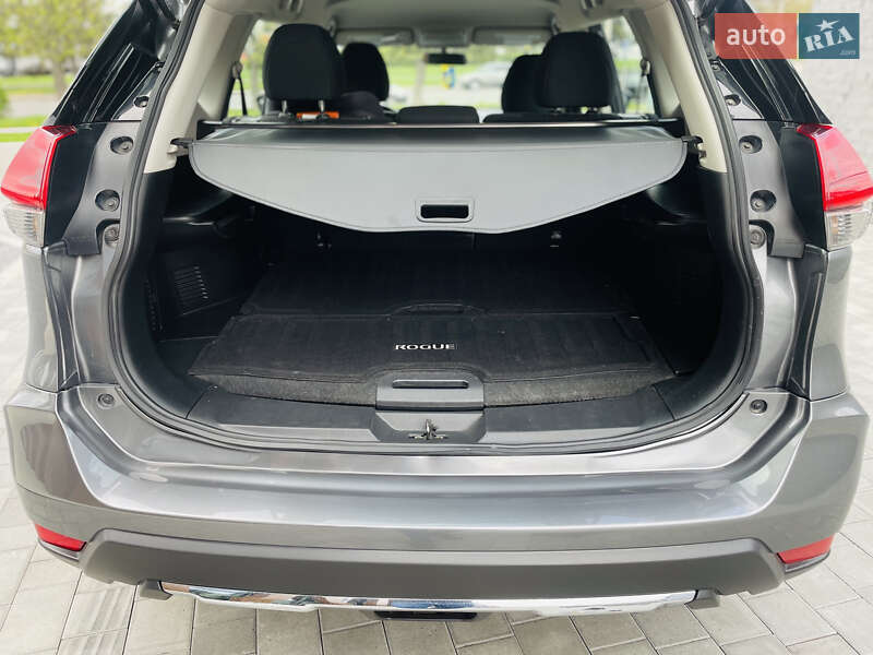 Позашляховик / Кросовер Nissan Rogue 2018 в Луцьку